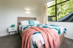 Sol Spa Oasis - Surfdale Holiday Home - Image 4