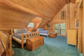 Soaring Pines Lodge by NW Comfy Cabins - Image 3