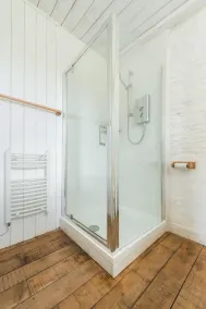 Cozy Studio at Crackstone Barns in Minchinhampton - Image 2
