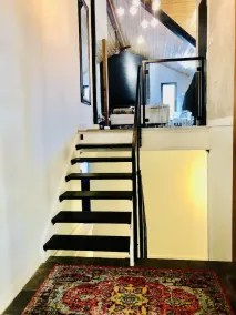 Sugarbush Haus, our Chic Sugarbush VT Retreat close to mountain Sleeps 10 - Image 2