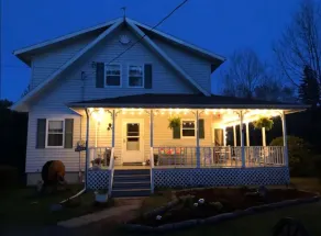 4 Star Forest & Lake PEI B&B: Lakeview Room, Prince Edward Island - Image 5