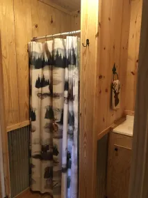Creekside Cabin am Red Creek, nur wenige Schritte vom Wasser entfernt! - Image 3
