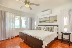 Apartment on fantastic beach!!! - Image 3