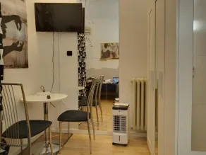Floris Guest House - Image 3