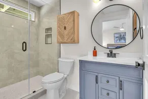 Saltwater Evangelium: 3 BR / 2 BA hem i Oak Island, 8 sovplatser - Image 2