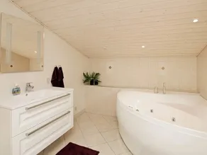 Gorgeous Holiday Home in Nørre Nebel with Hot Tub - Image 3