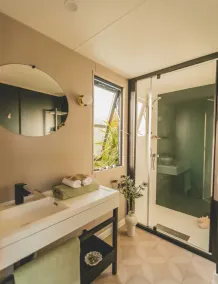 6-Guest Escape with Private Garden & Wi-Fi - Image 4