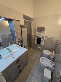 BRAND NEW APARTMENT JUST MINUTES FROM THE SEA - Image 4