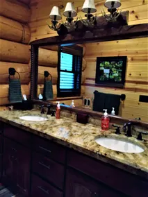 Luxurious Cabin within exclusive Hidden Meadow Ranch - Image 5