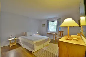 New Southampton Listing! Minutes from town & beaches - Image 3