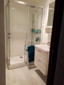Grande maison familiale, piscine à 27 degrés, Vannes à 10 minute à pieds, - Image 4