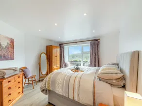 Time to take it easy at this unique and tranquil luxury getaway. - Image 4