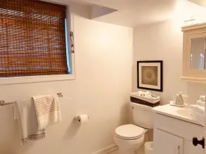 Private Apt  1 Bedroom Hi-Speed Internet, DC Metro. - Image 3
