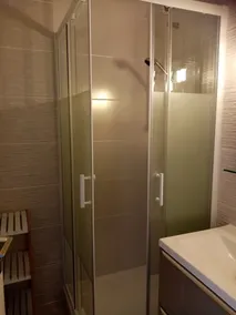 T2 Kabine, 4 Personen, große Terrasse, Schwimmbad, Parkplatz, Klimaanlage, allen Komfort - Image 2