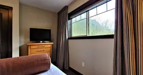 Luxurious Multi-level Condo in Premium Resort - Image 5