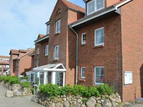 Die Wohnung Verfügt Über 1 Wohnraum mit Wlan, Sat-tv und Offener Küche, 1 Schlafzimmer, 1 Badezimmer mit Dusche, WC und Fußbodenheizung; Eine Süd-terrasse mit Gartenmöbeln und Meerblick. Im Keller Befinden Sich Eine Münz-waschmas - Image 4