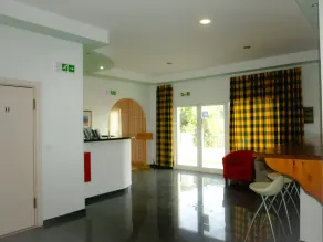 Studio with sea view, balcony, kitchenette, a/c, safe box - Image 3