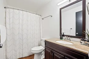 Single Level Homestay - Prime Location - Image 4