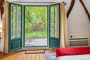 Reetdachhaus Bischoff – Exklusives Landhaus an der Nordsee mit Weinauswahl & Manufakturprodukten - Image 4