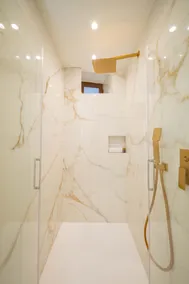Superior Room – Ground Floor with Garden and jacuzzi  Access - Image 2
