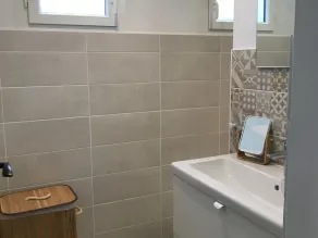 Maison rénovée avec jardin, proche du centre, pour 6 pers, Châteauroux - Image 2