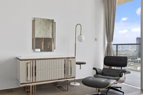 Magical 4BR Penthouse with Spacious Terrace - Image 2