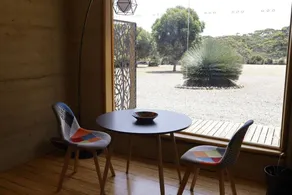 Wedgetaildown Accommodation - Into the Wild - Image 5