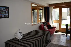 Appartment in a building in Zinal - 2 beds in the living room - kitchen - 1 shower/WC - TV broadcast - Image 3