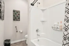COZY 4 BEDROOM RANCH NEAR JAX - Image 4