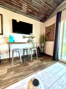 Cozy Lake Front Cabin w/Marina Access, Free Fishing, Wifi & Beautiful Views- #47 - Image 2