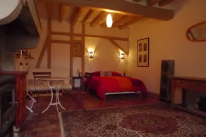 Casa rural en una hermosa propiedad de 6 hectáreas de claros prados y bosques - Image 3