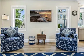 Bourne By The Beach Beautiful Home for 6 Near Shops and the Shore - Image 2