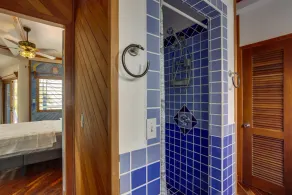 Group Friendly: 3-Bedroom Beachfront Condo - Image 3