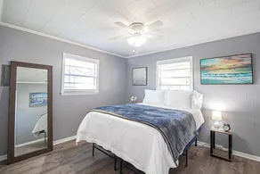 Bay La Launch: Two Bed / One Bath House - Image 4