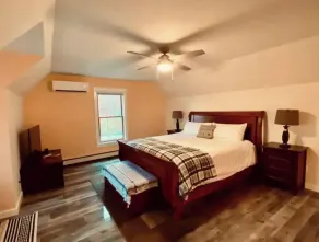 The Under Ridge Home - 4 Bedroom w/Fireplace - Image 3