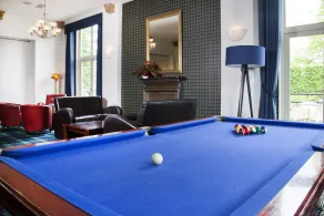 Lanes Hotel - Image 2