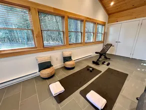 Modern Cottage w/ Amazing Views & Hot Tub - Image 4
