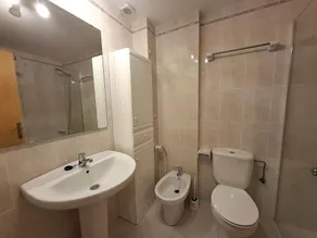 Wohnung mit Terrasse, 150m vom Strand Grifeu, WLAN, Parkplatz, für 4 Gäste - Image 3