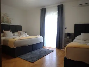Spacious apartment for 6 people right on the beach - Image 4