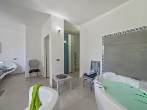 Plush Villa Apartment in Tavullia with Hot Tub - Image 3