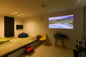 Feel Japanese with tatami mats modern atmosphere with sofas / Hashima Gifu - Image 2