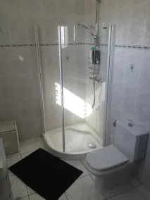 VILLA / FERIEHUS MELLEM GOLFKURS OG STRAND MED POOL SAUNA OG JACUZZI - Image 5