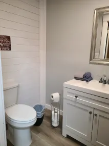 Three Bedroom Ranch on the Lake w/ Firepit - Image 4