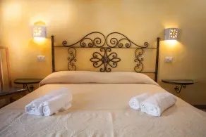 Guest house Su Ghindalu room 104 - Image 5