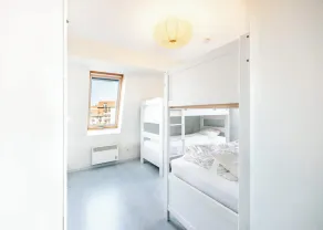 Corner Apartment With 2 Bedrooms - Image 4
