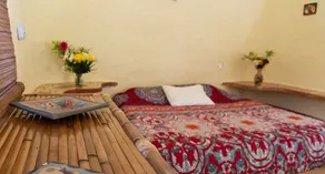 La casa ecológica sesgó el río, con una hermosa vista del canion, - Image 4