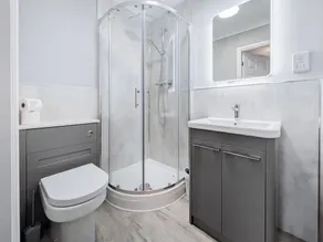 Alojamiento de 5 habitaciones en Potter Brompton, Scarborough - Image 4