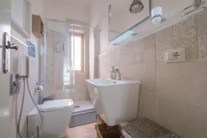 Casa de férias 'La Marchese' perto da Praia com Terraço & Wi-Fi - Image 3