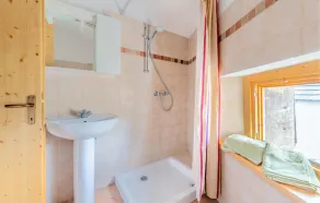 Cozy home in Sant'Anna d'Alfaedo with WiFi - Image 3