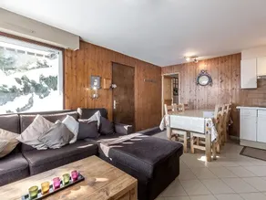 3*** Quiet Apartment with Pets Allowed and Parking, Near Slopes in La Clusaz - Image 2